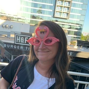 Meet your Posher, Casey